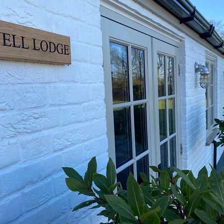 The Shepherds Huts & The Well Lodge At Ormesby Manor Ormesby Saint Michael 外观 照片